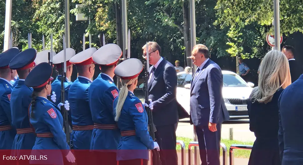 dodik vucic vlada.webp